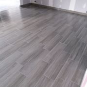 carrelage aspect parquet - maison neuve 